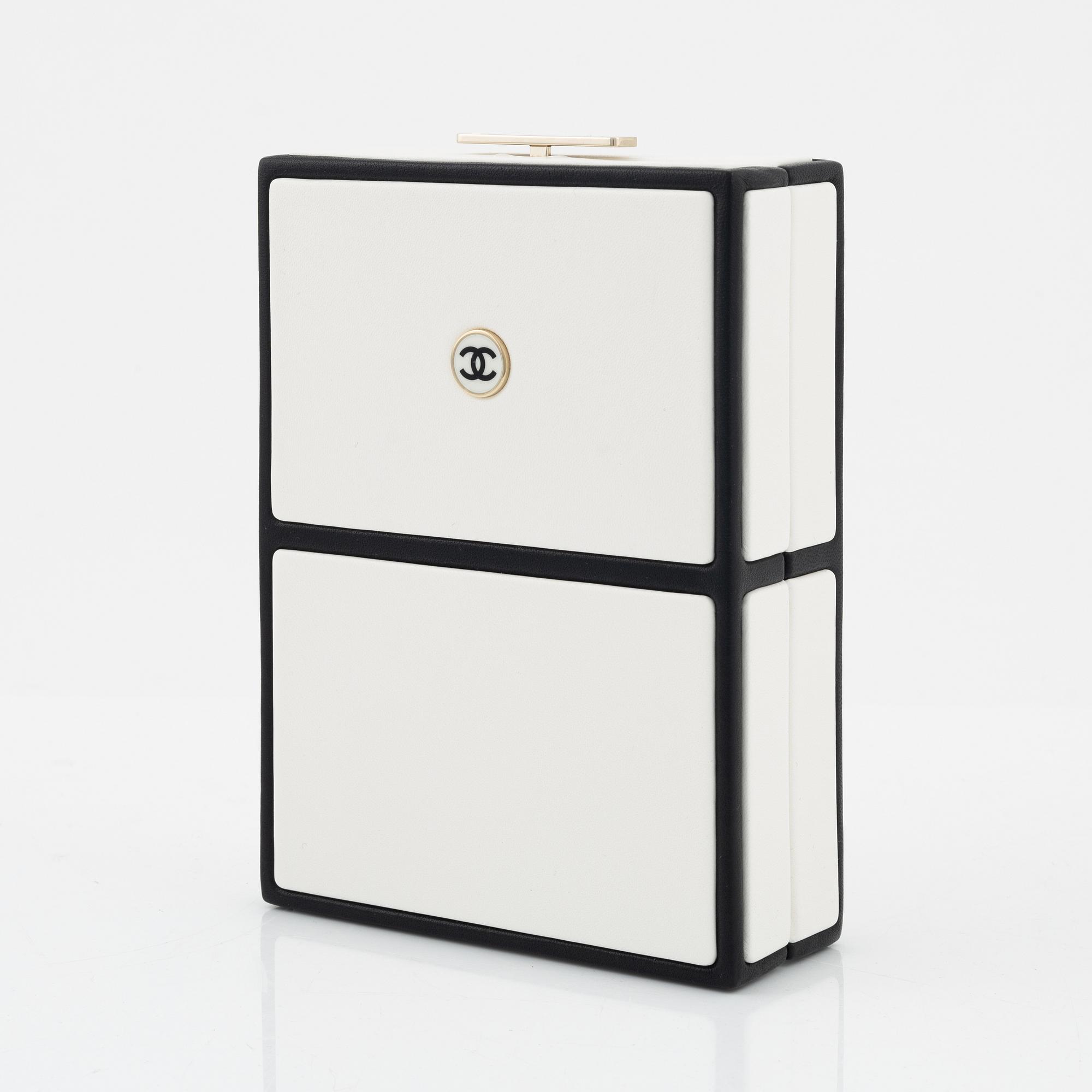 Chanel, A "Chanel No. 5 Parfum Box Evening Clutch", 2021.