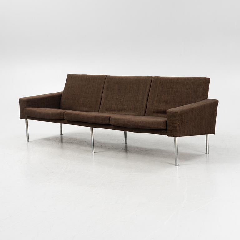 Hans J. Wegner, soffa, "Kastrup/ AP 34/3". 1960-tal.