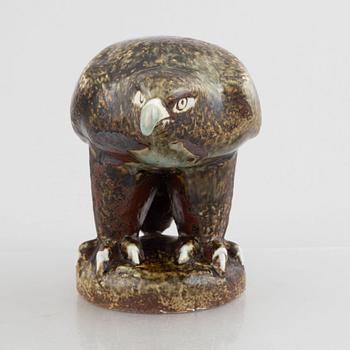 Lisa Larson, figurin, "Kungsörn", WWF i samarbete med Nordiska Kompaniet, Gustavsberg, 1975-87.