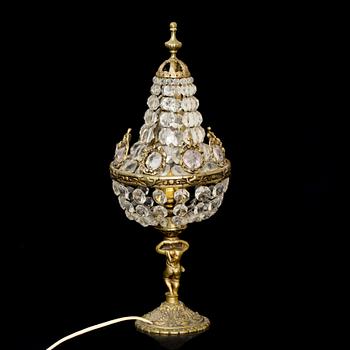 BORDSLAMPA, 1900-tal.