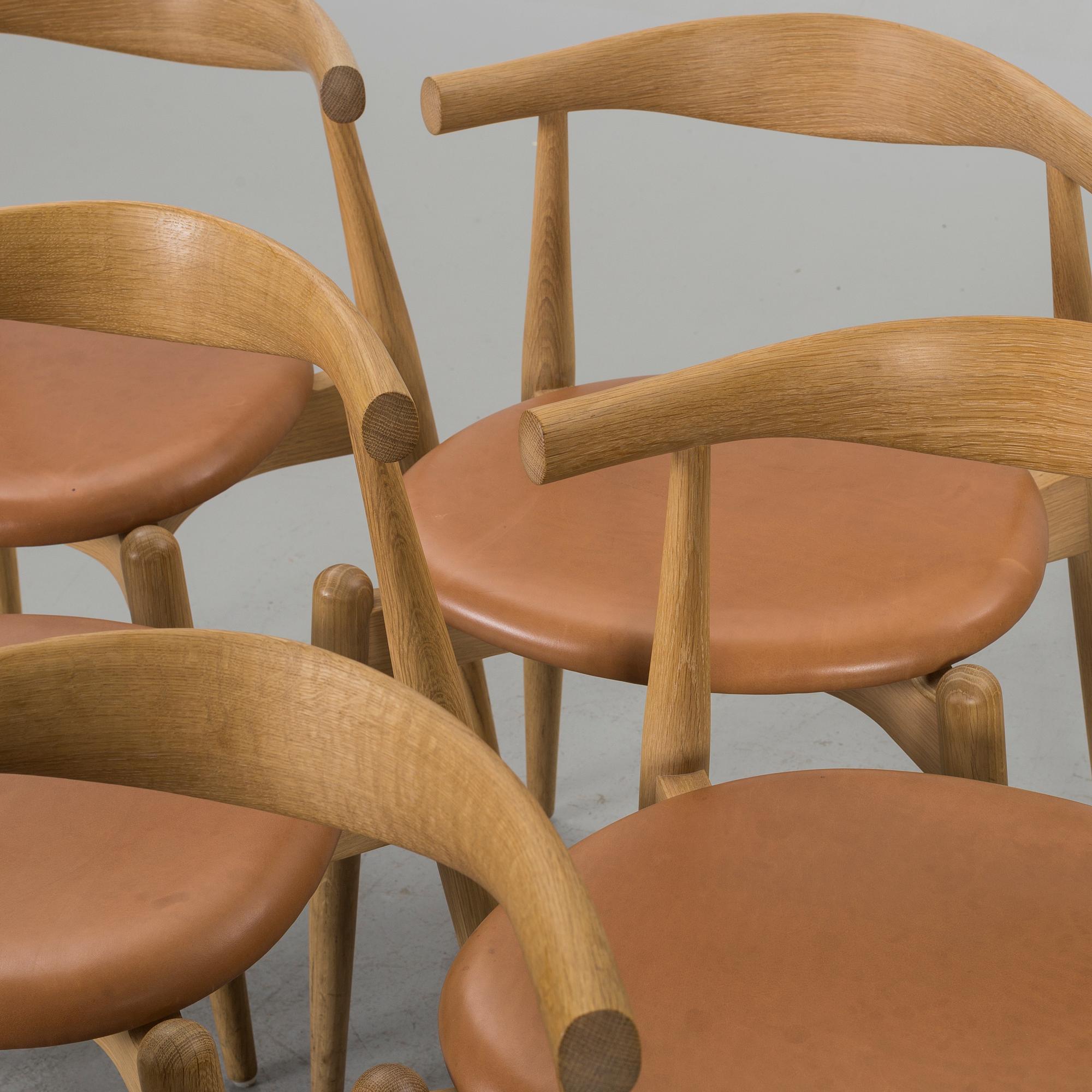 HANS J. WEGNER, stolar 6 st, "CH 20", för Carl Hansen & Søn.
