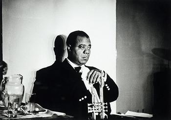 73. Herman Leonard, "Louis Armstrong - Paris 1960".