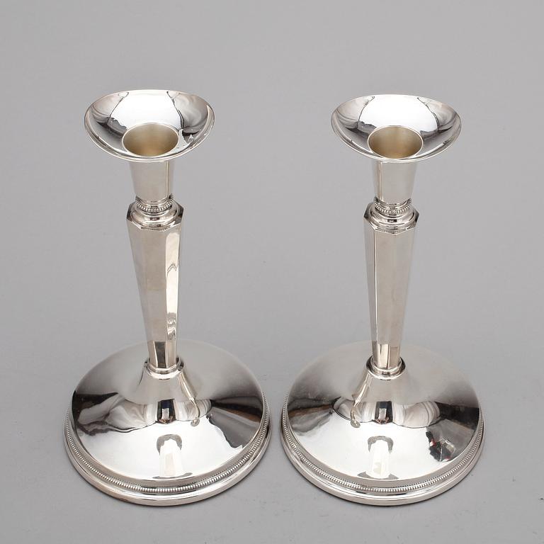 LJUSSTAKAR, ett par, silver, MGAB, Uppsala, 1964.