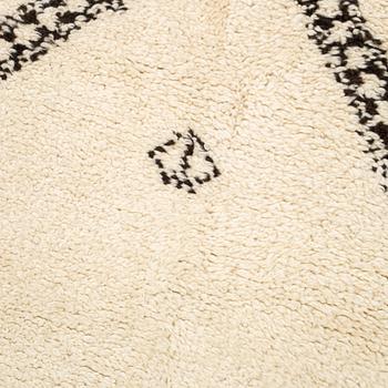 MATTO, an Old Morocco, ca 383,5 x 190,5 cm.