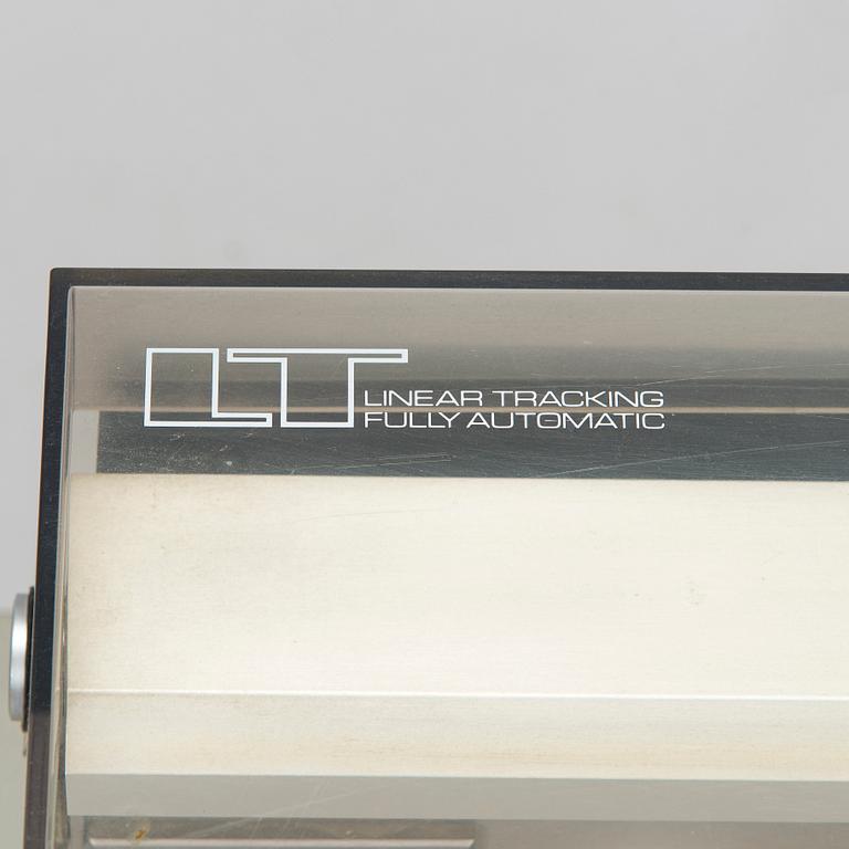 Vinylspelare, modell LT-5V, samt förstärkare och tuner, Mitsubishi, 1980-tal.