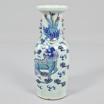 GOLVVAS, porslin, Kina, 1800-tal.