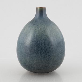 Carl-Harry Stålhane, a unique stoneware vase, Rörstrand 1962.