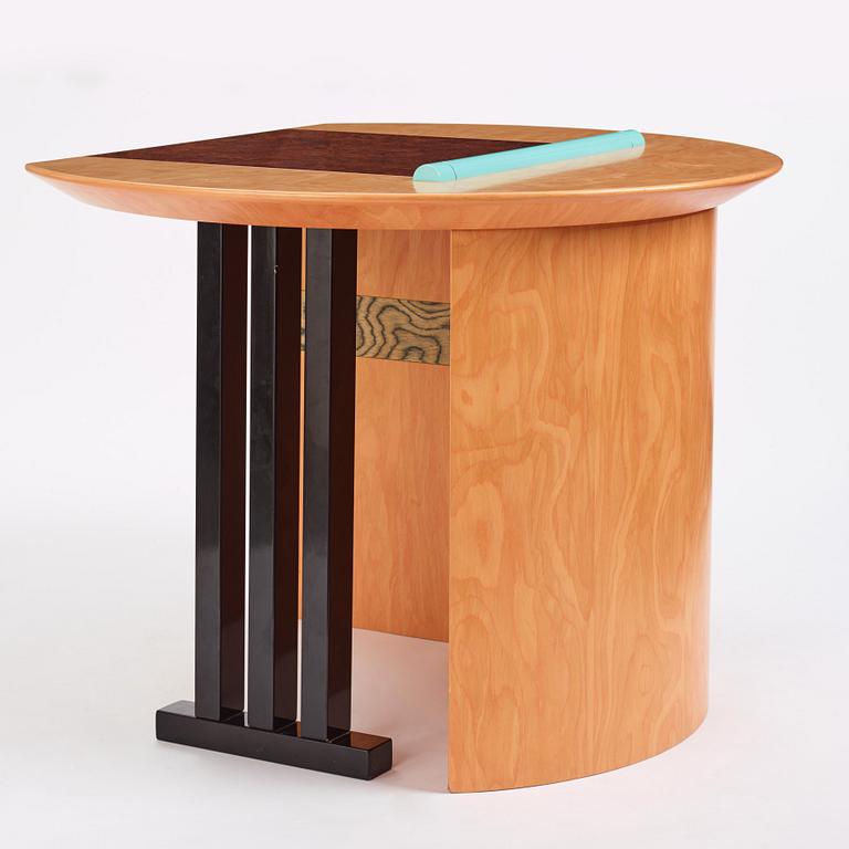 Aldo Cibic, a "Sophia" writing desk, Memphis, Italy, post 1985.