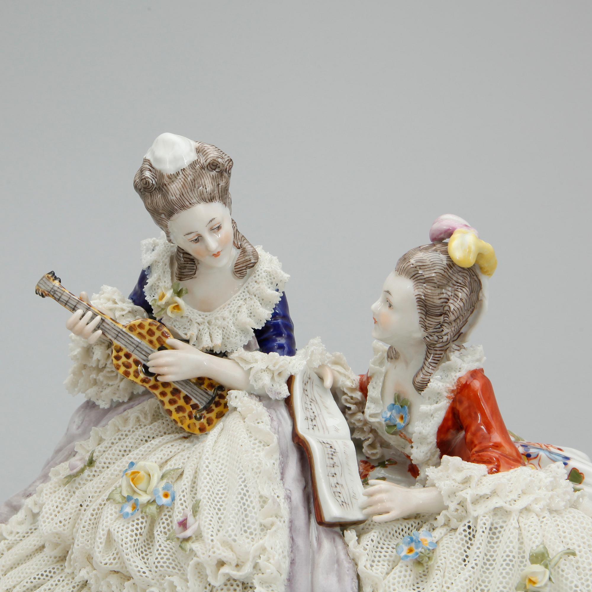 FIGURIN, porslin, Neapel liknande märke, 1900-talets andra hälft.