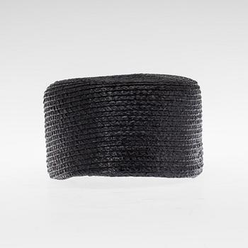 HATT och BÄLTE, Yves Saint Laurent.