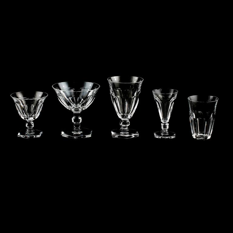 GLASSERVISDELAR, 57 st, Boda, omkring 1900-talets mitt.