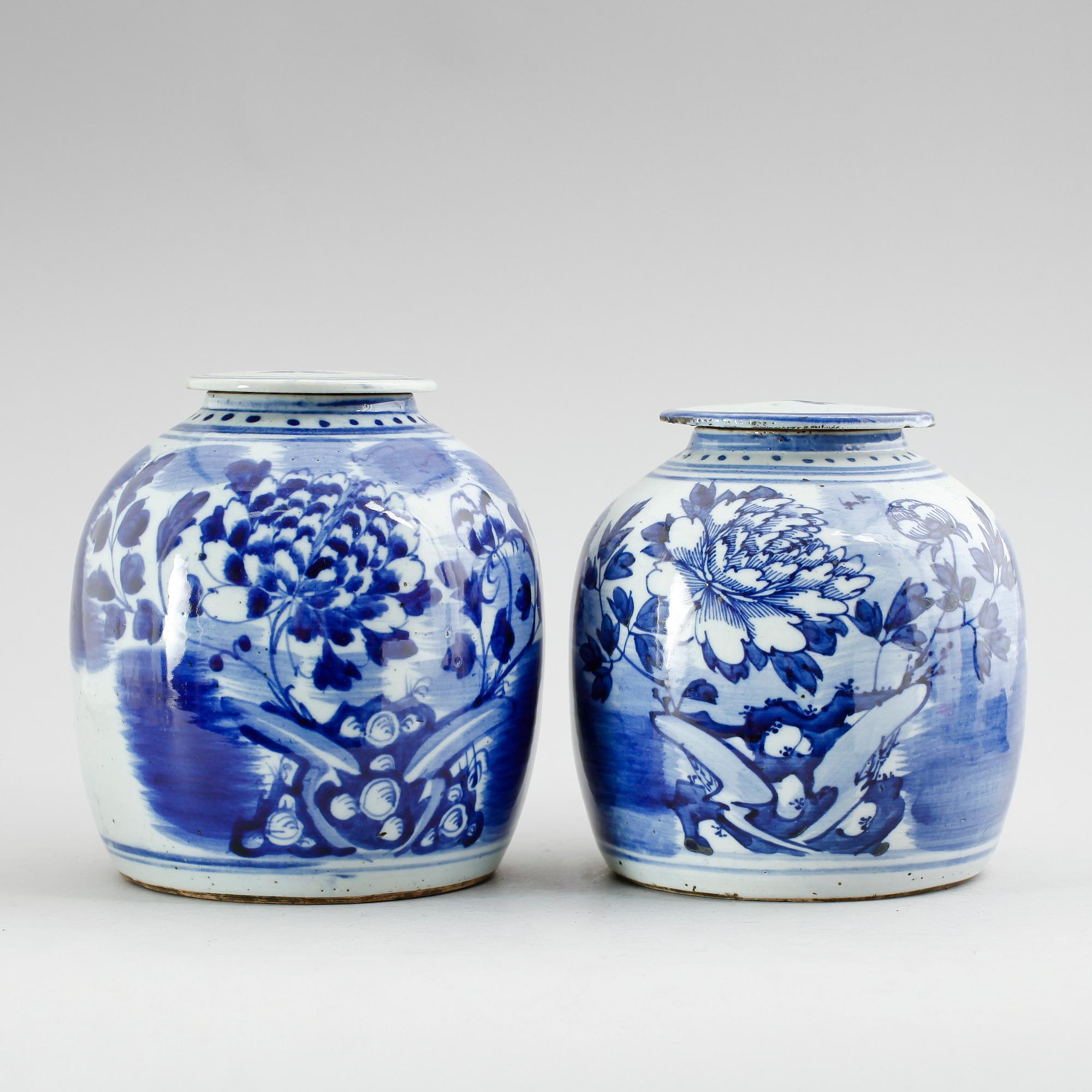 BOJANER, 2 st, Kina, sannolikt 1800-tal.