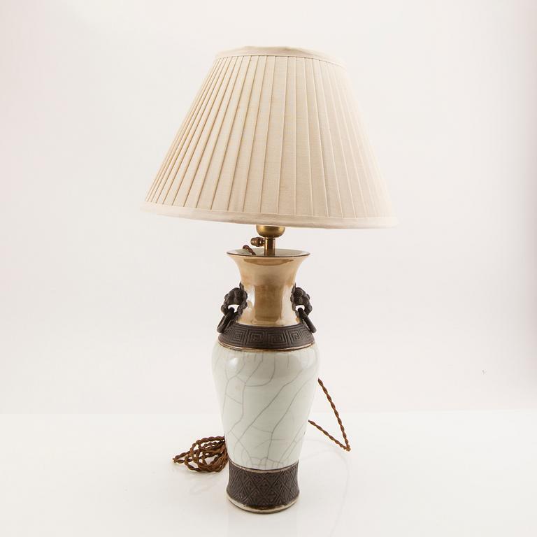 Table lamp China around 1900 porcelain.