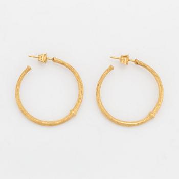 Ole Lynggaard, 18K gold earrings.