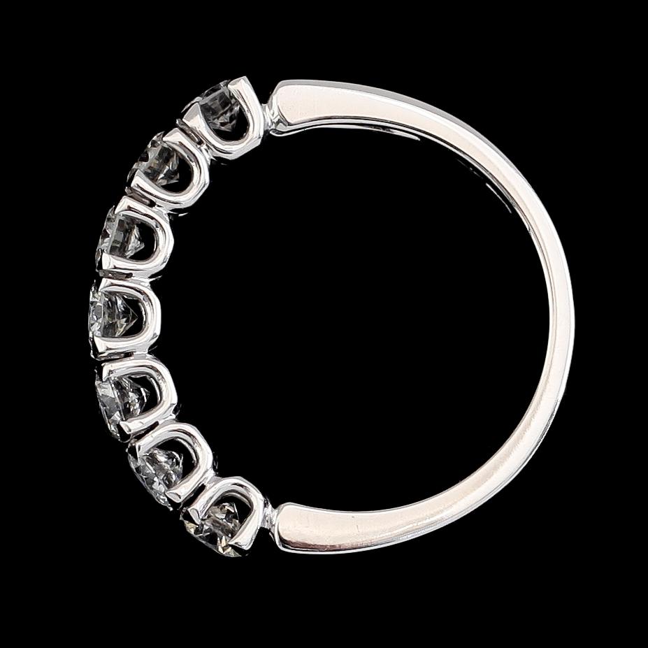 RING, 18K vitguld, briljantslipade diamanter tot ca 1.17 ct. Vikt ca 4 g.