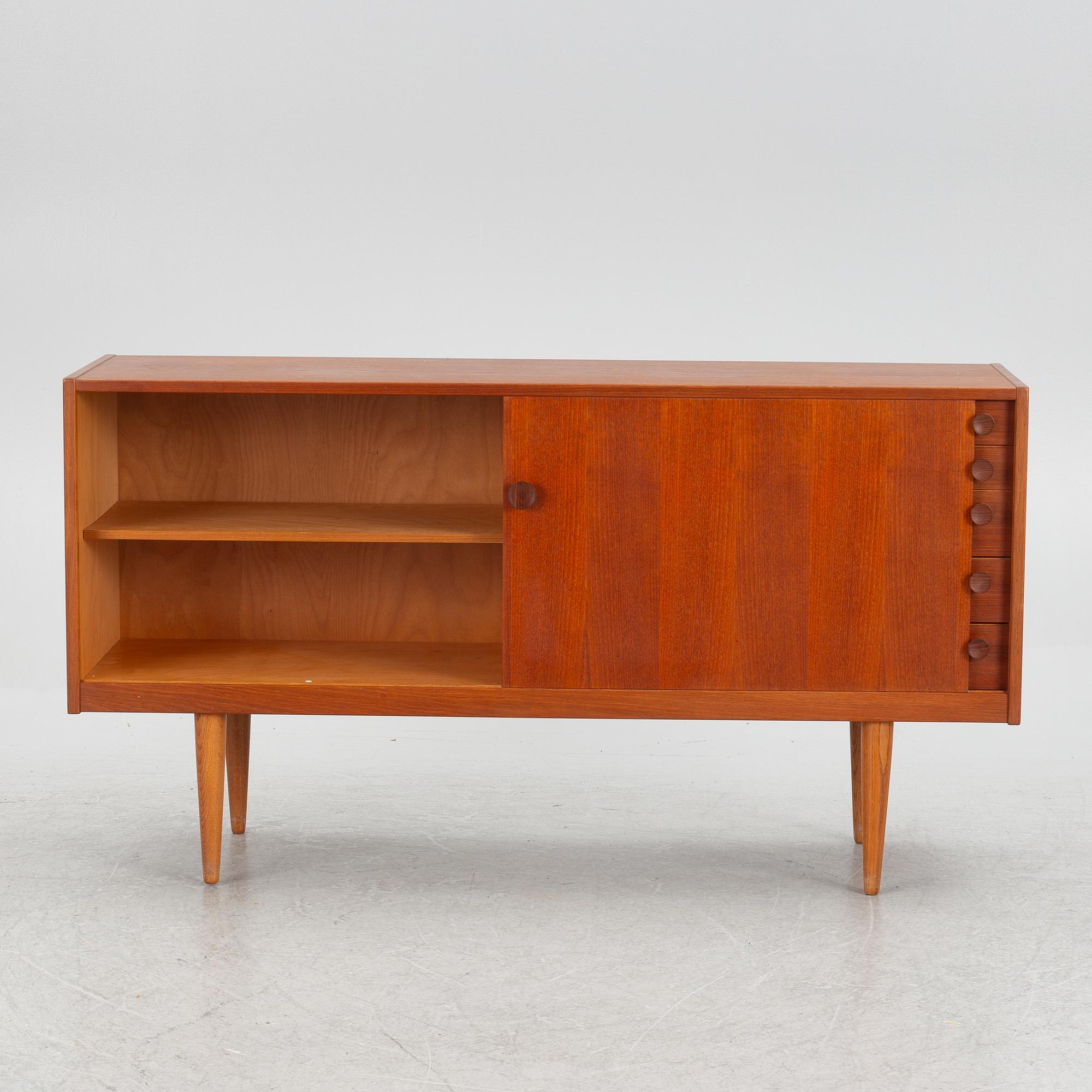Yngve Ekström, a "Mini" sideboard, AB Hugo TRoends, Björnum, Sweden, 1950's.