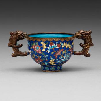 83. A cloisonné wine cup with handles, Qing dynasty, 19th Century.