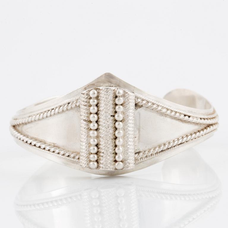 ROSA TAIKON, armring, sterlingsilver.