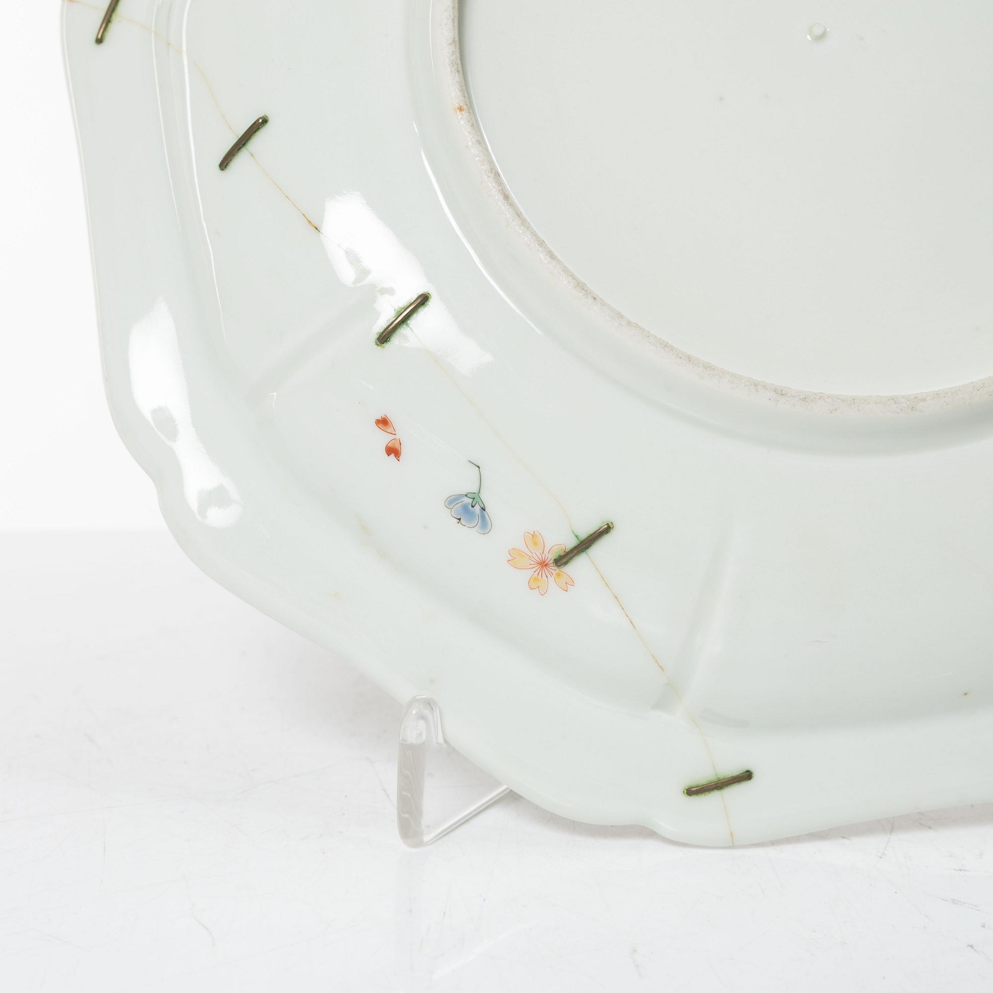 Fat, porslin, kakiemon, Arita, sen Edo/tidig Meiji, 1800-tal.