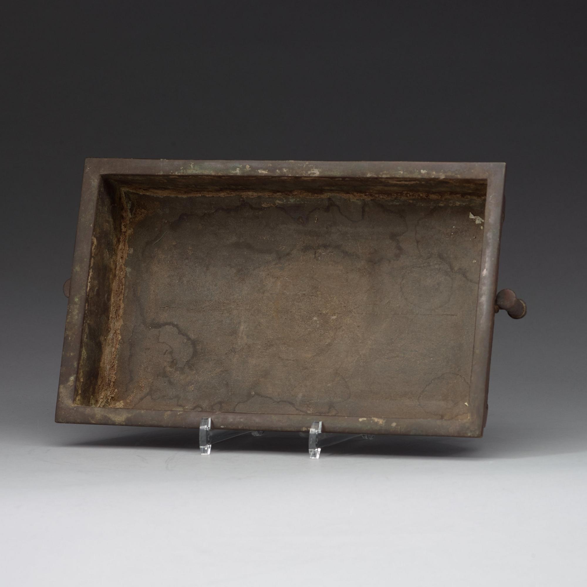 A large Japanese bronze flower pot, Meiji (1868-1912).