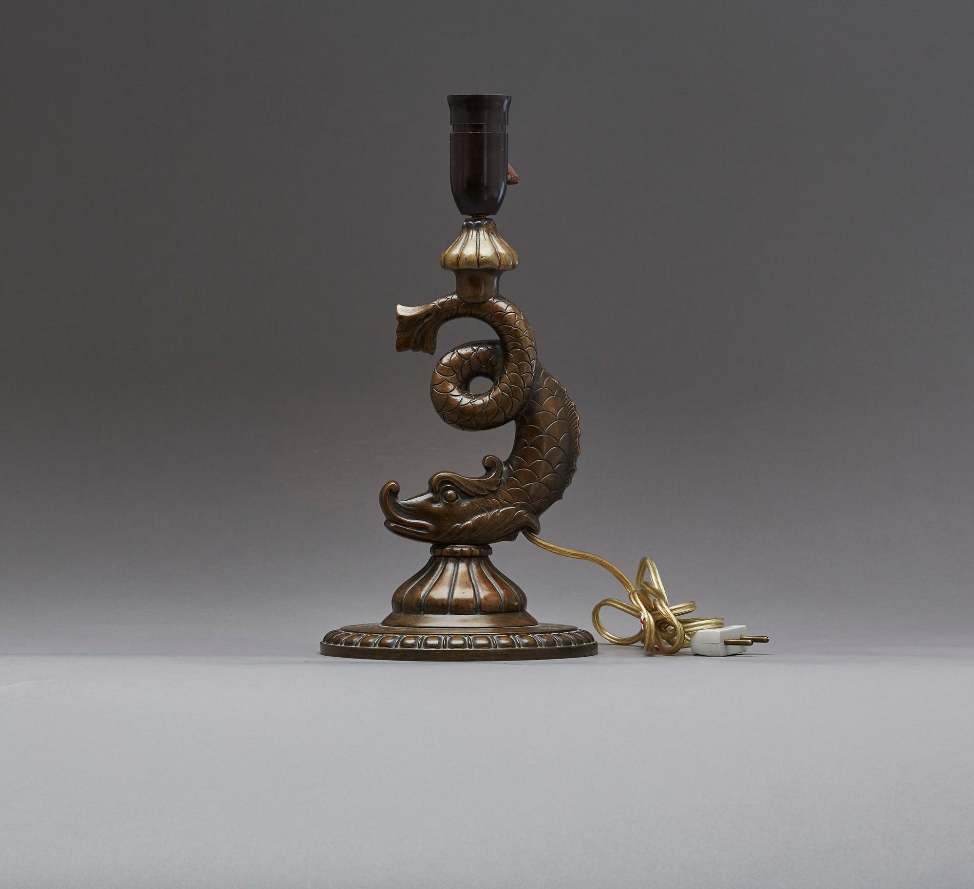 BORDSLAMPA, brons, 1900-talets första hälft.