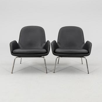 Simon Legald, fåtöljer ett par 'Era Lounge Chair Low', Normann Copenhagen, formgiven 2014.
