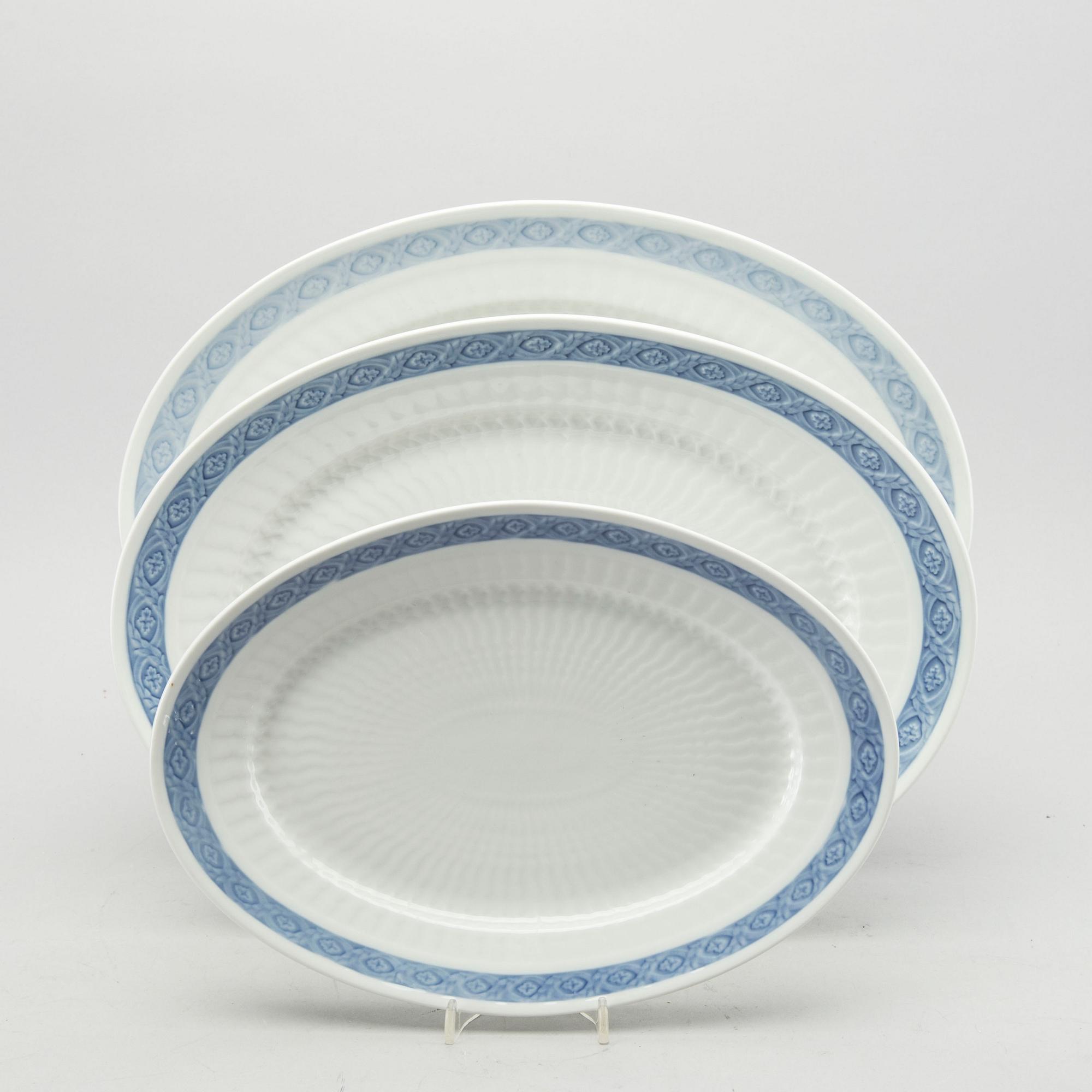 A 47 parts "Blue Vifte" Royal Copenhagen porcelain dinner service.