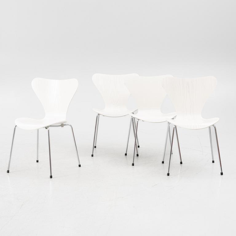 Arne Jacobsen, a set of 4 chairs "Sjuan", Fritz Hansen, Denmark, 2000.