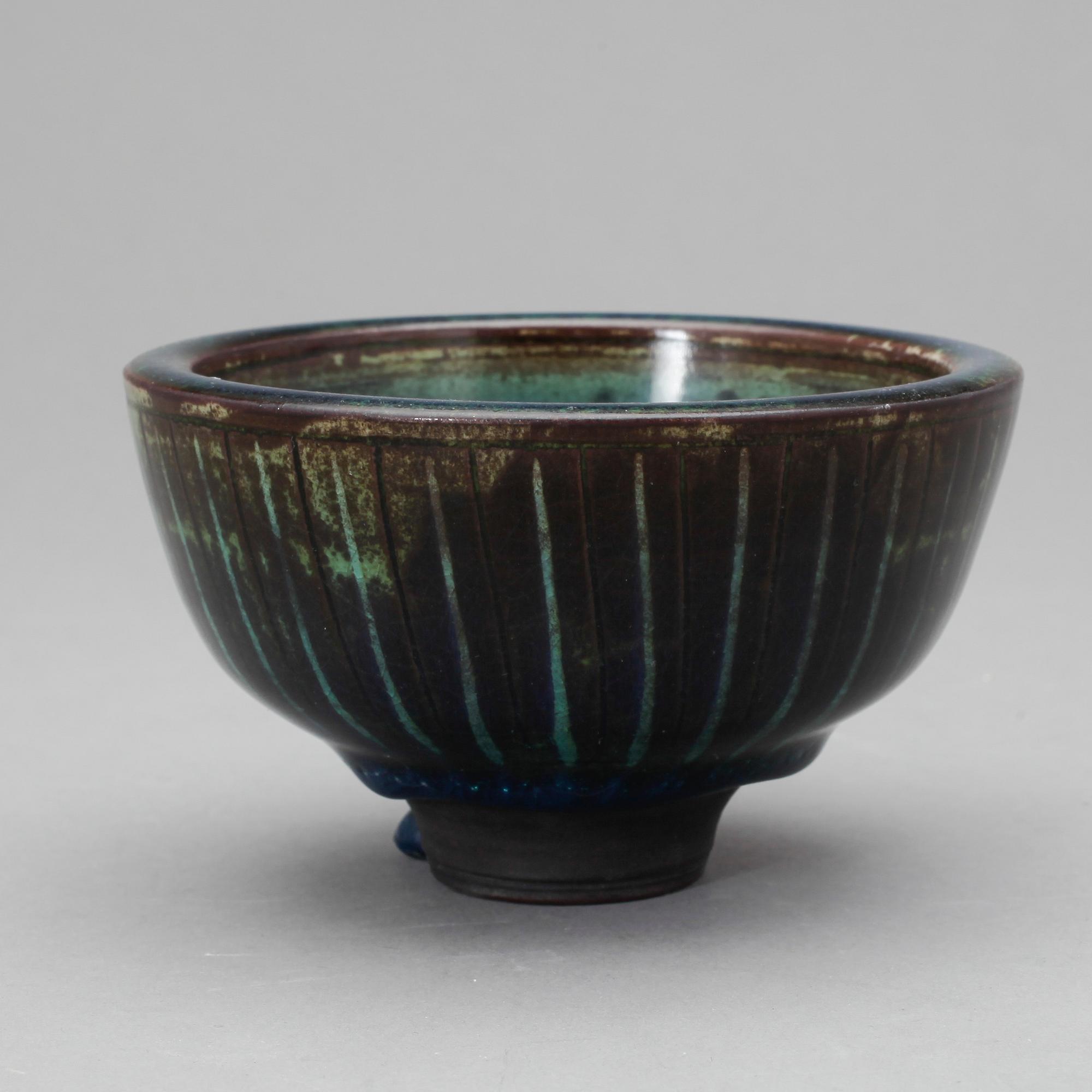 SKÅL, stengods, "Farstagods", Wilhelm Kåge, Gustavsberg studio. Signerad.