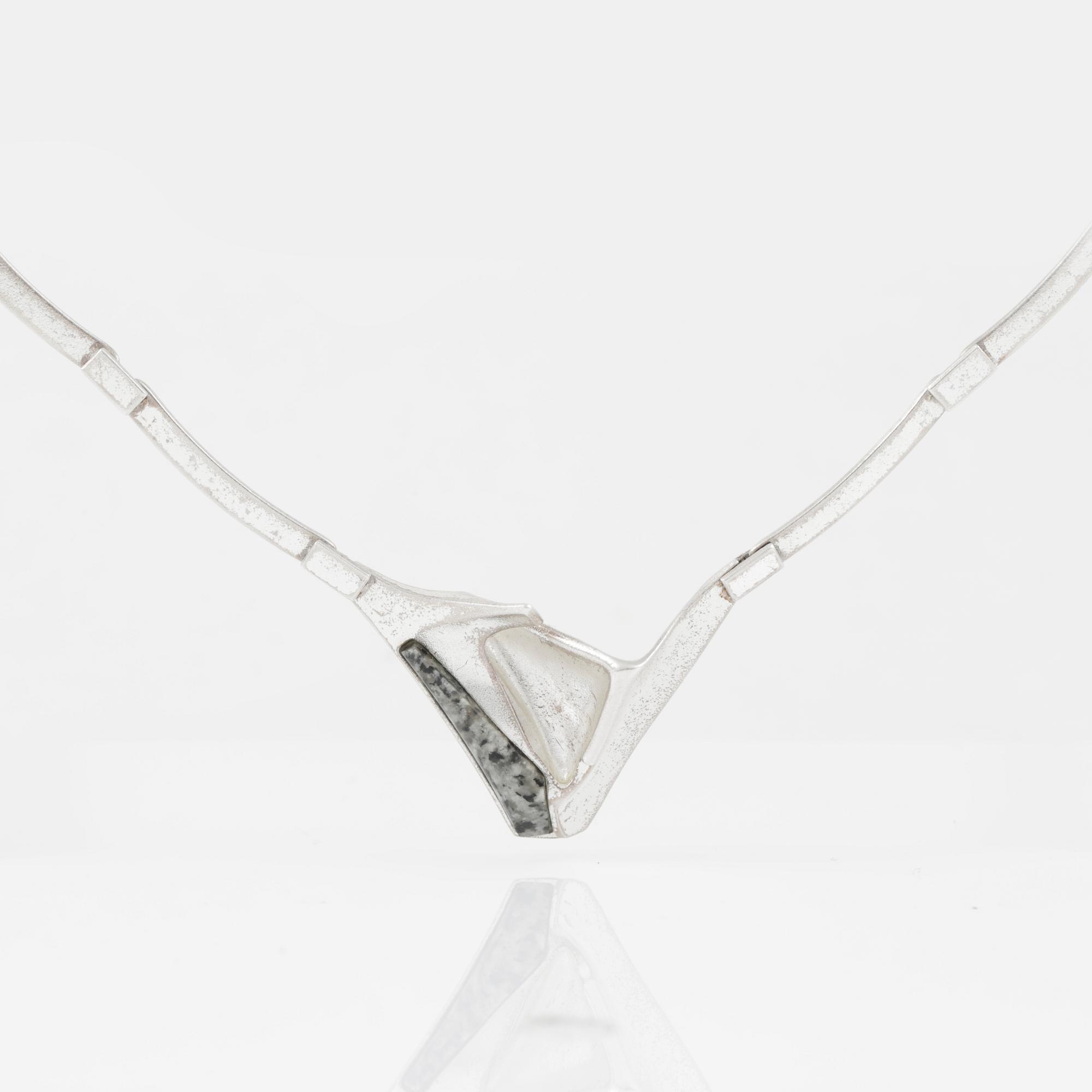 HALSSMYCKE, sterlingsilver, Björn Weckström, Lapponia, Finland 1986. Total vikt 32 gr.