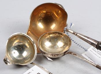 SOPPSLEV SAMT BÅLSLEVAR, 3 st, silver, otydl stämplar, 1800/1900-tal.