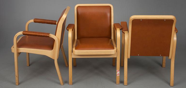 STOLAR, 3 st, modell E45, Alvar Aalto, Artek, 1970-tal.
