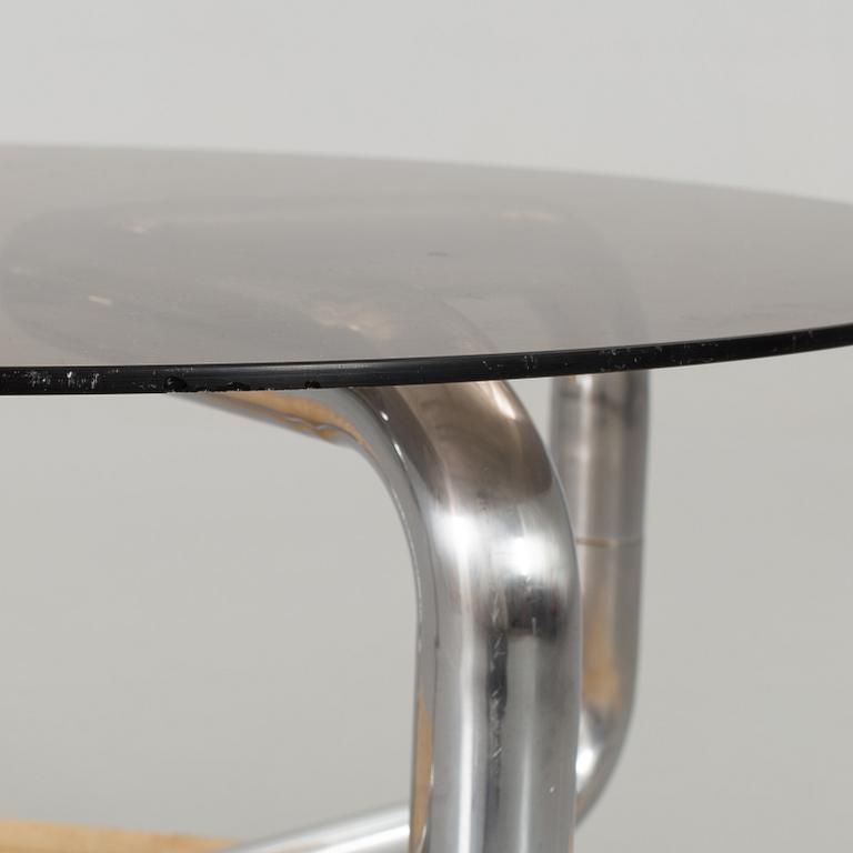 A LATE 20TH CENTURY COFFEETABLE,