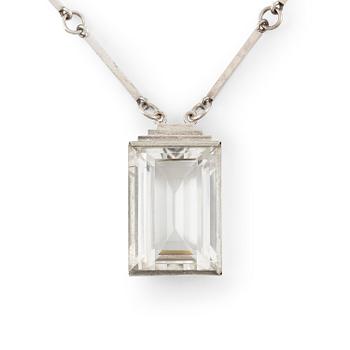 504. Wiwen Nilsson, collier, sterlingsilver med trappslipad bergkristall, Lund 1942.