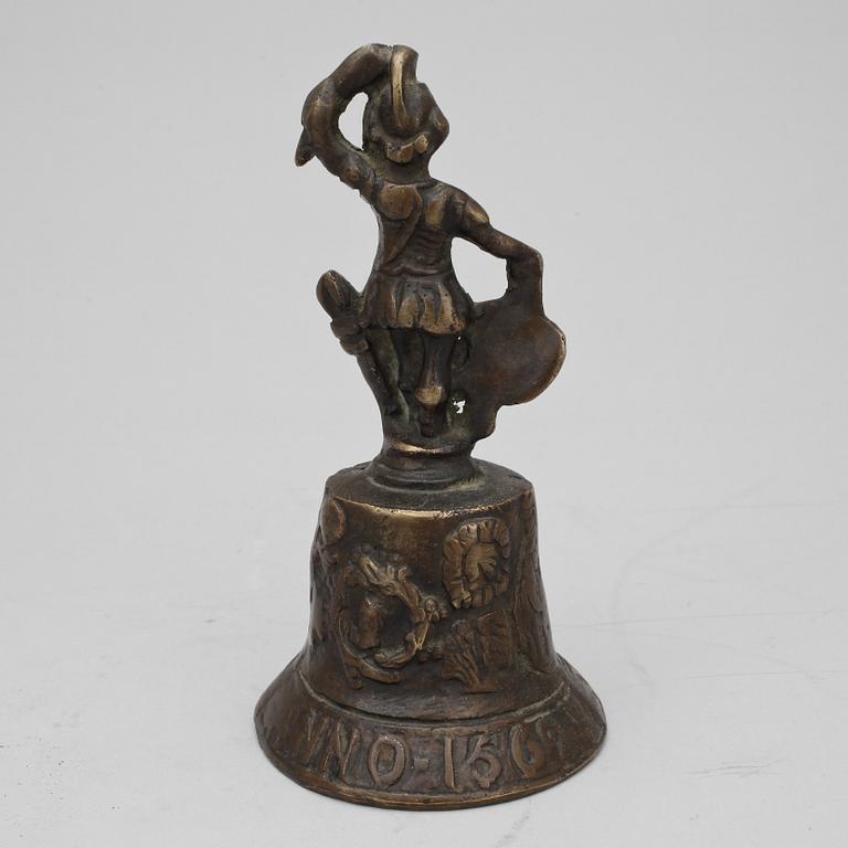 BORDSPINGLA, brons, 1900-talets första hälft.