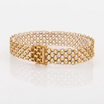 18K gold bracelet.