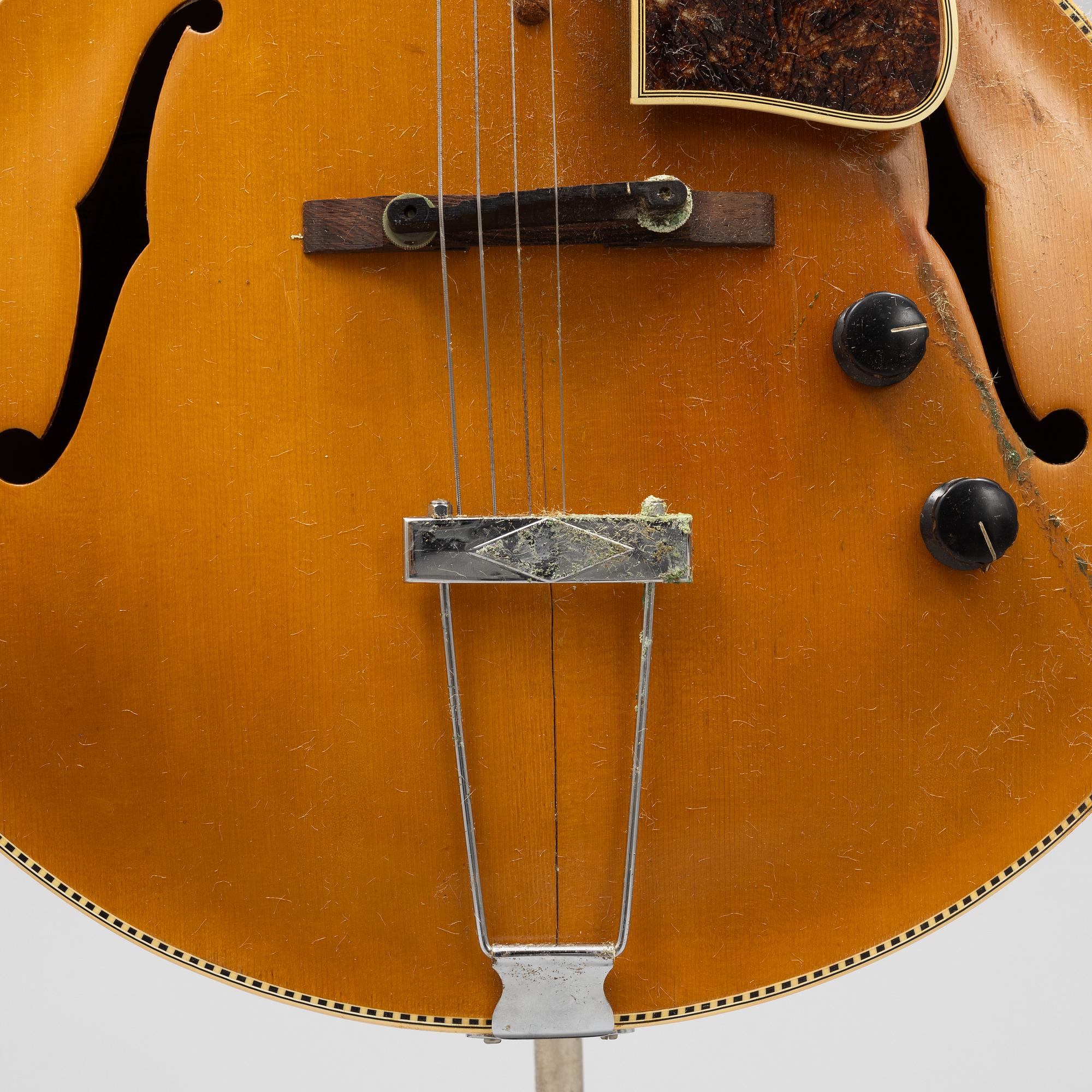 Gibson, "L10", halvakustisk gitarr, 1934, USA.