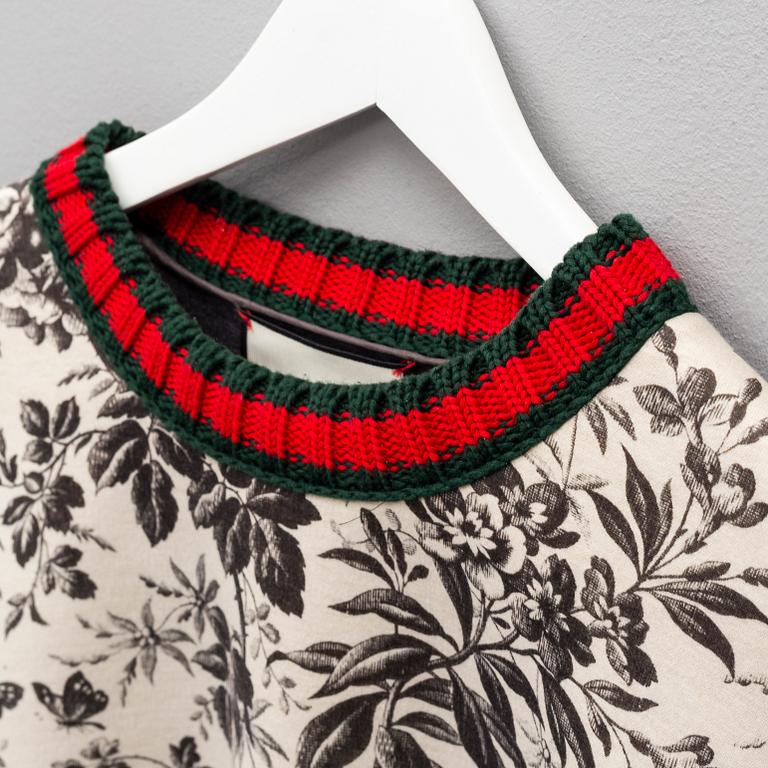 GUCCI, a printed cotton sweater, size XL. 2017.