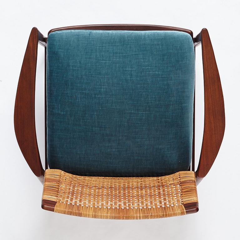 Ib Kofod-Larsen, an 'Åre' easy chair, nr 809, Olof Persons Fåtöljindustri (OPE), Sweden, 1950-1960s.