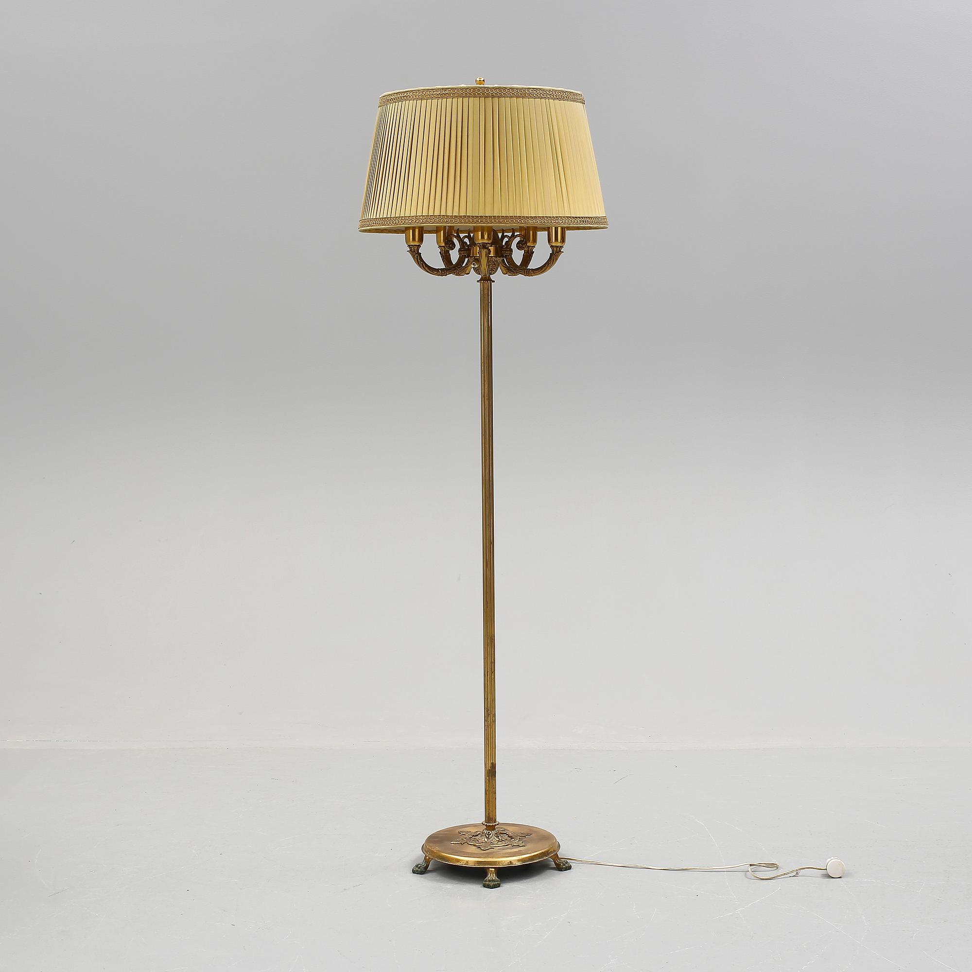 GOLVLAMPA, mässing, empirestil, 1900 första hälft.