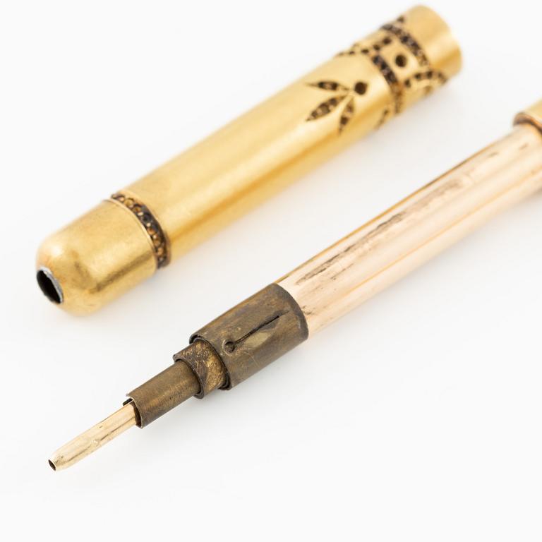 Three pens 18K gold.