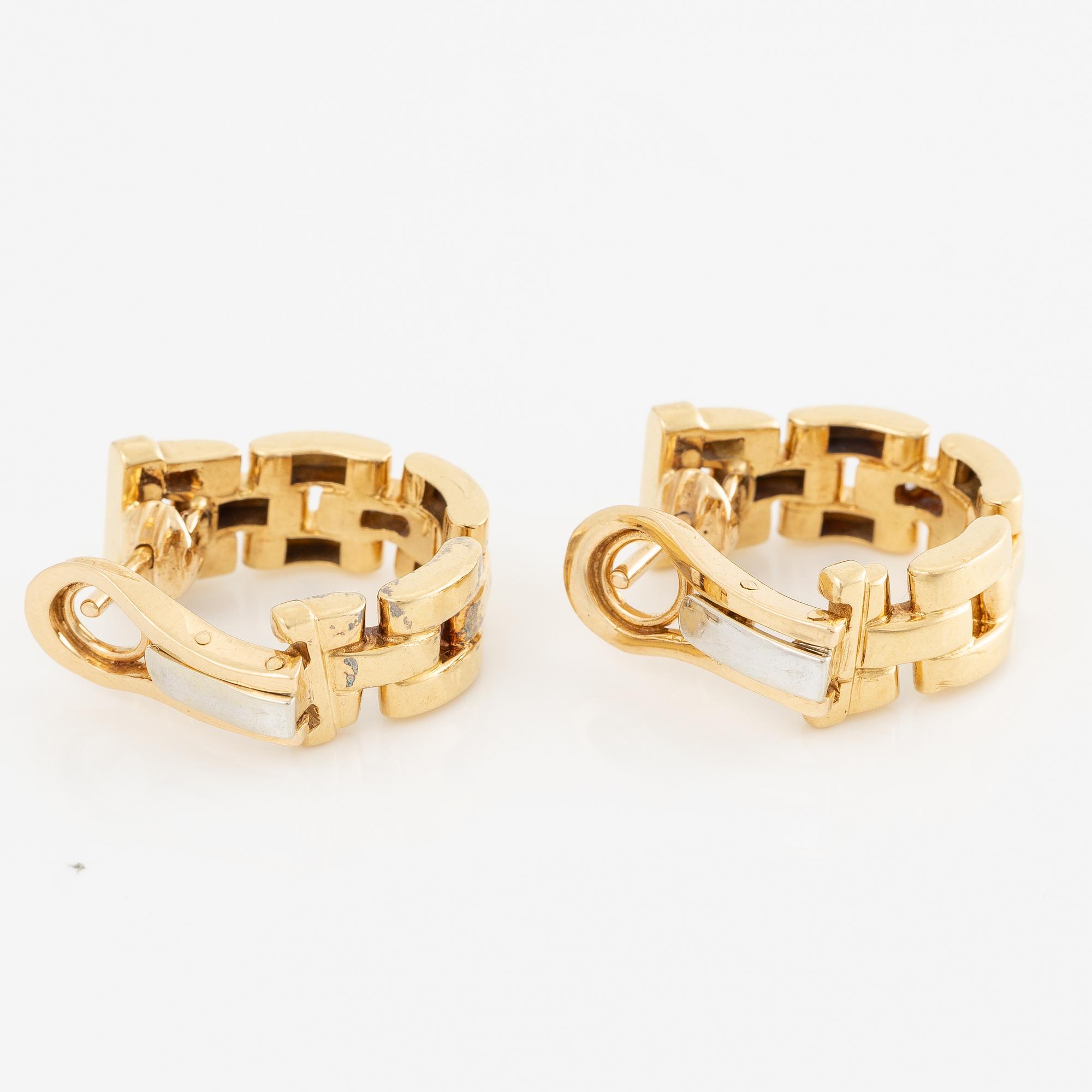 Cartier, earrings, 18K gold set with brilliant-cut diamonds.