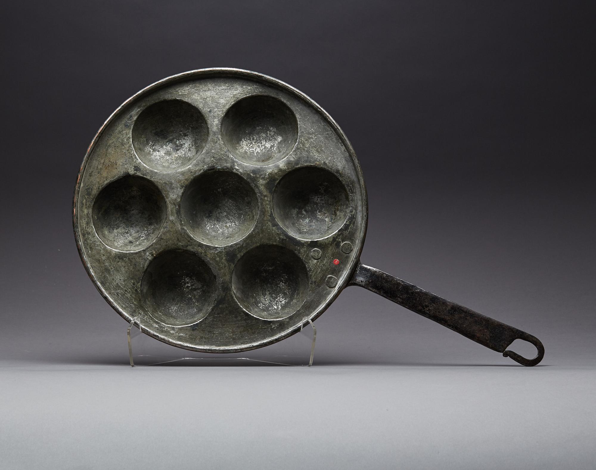 MUNKPANNA, koppar, 1800-talets senare del.