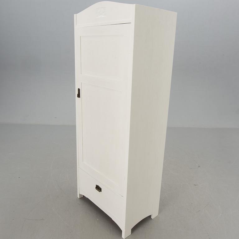 KLÄDSKÅP/LINNESKÅP, jugend, 1900-talets början.