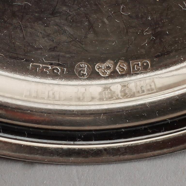 GLASUNDERLÄGG, 18 st (12+6), silver, svenska och finska stämplar, 459 gram.
