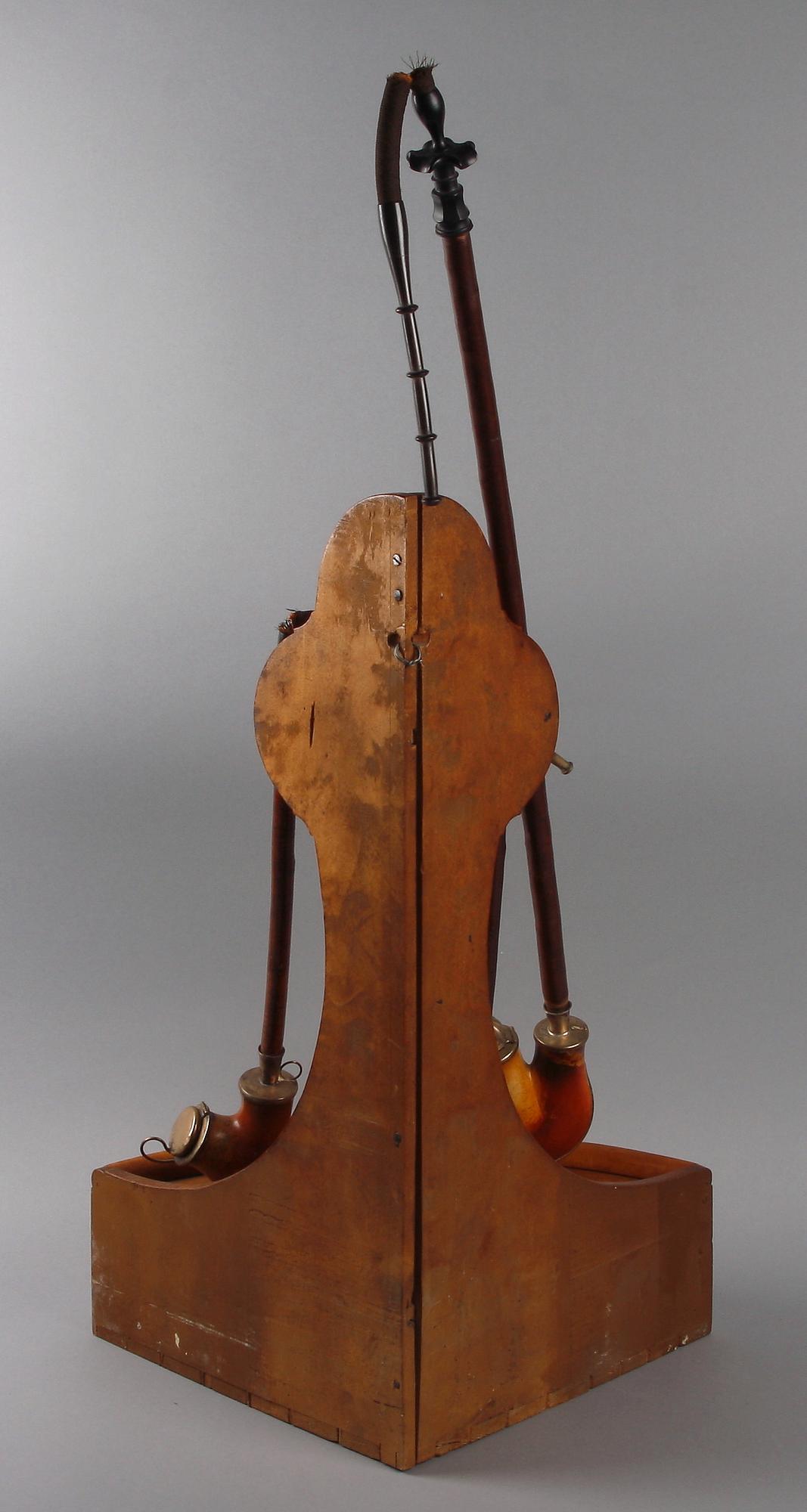 PIPHYLLA MED PIPOR, Karl Johan, 1800-tal.