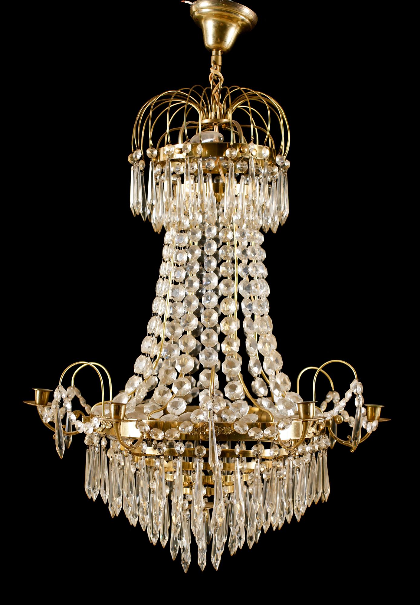 LJUSKRONA, empirestil, 1900-talets mitt. Höjd ca 75 cm.