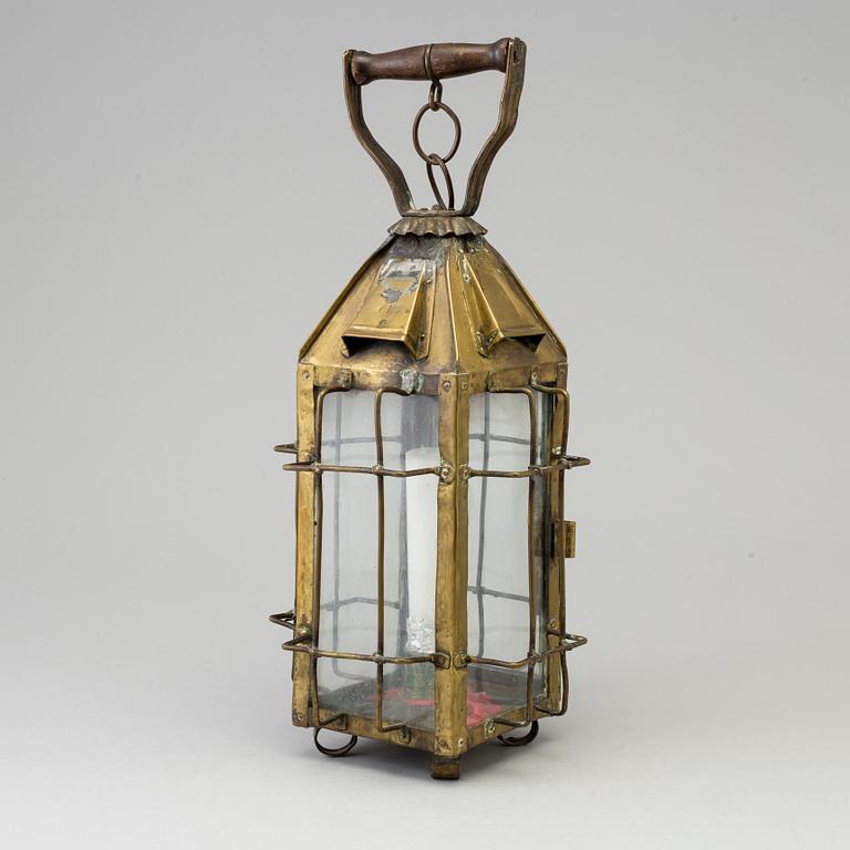 A BRASS LANTERN marked "Thule", 19th/20th century.