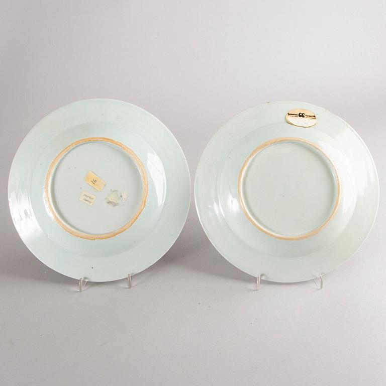 A set of six different Chinese 18/19th porcelain plates.