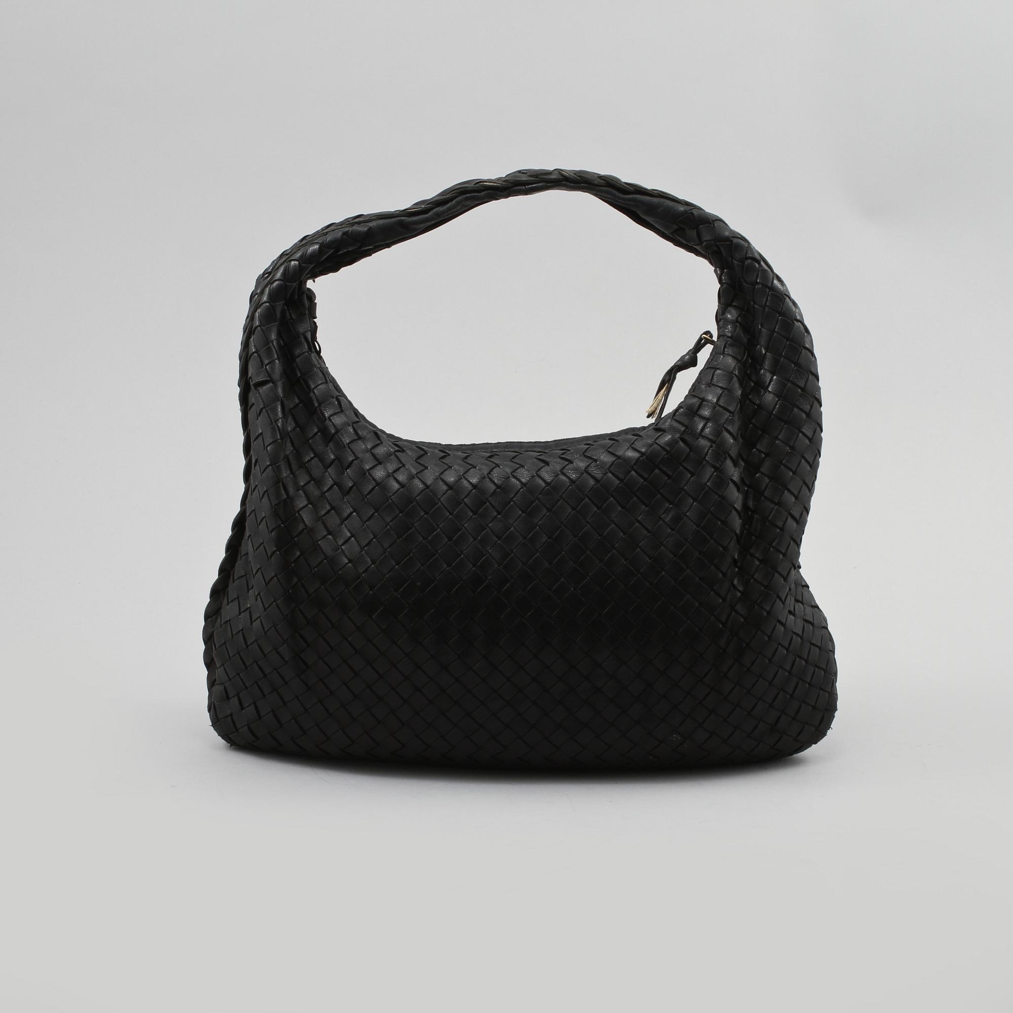 VÄSKA, Bottega Veneta, "Medium Intrecciato Hobo Bag".